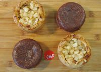 2 Apple pies & 2 Chocolate Fudges
